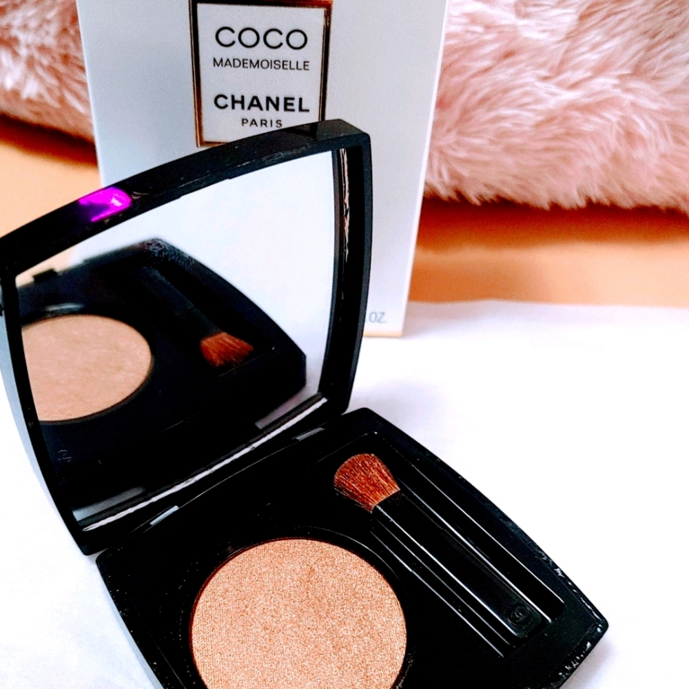 Chanel shadow